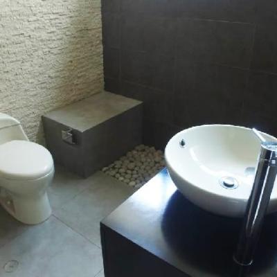 ALQUILER DE CASA DE 2 PISOS EN LOS SAUCES - SANTA VICTORIA